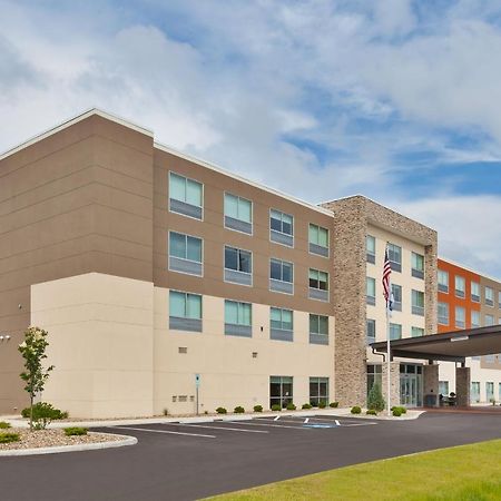 Holiday Inn Express & Suites - Milan - Sandusky Area By Ihg Dış mekan fotoğraf