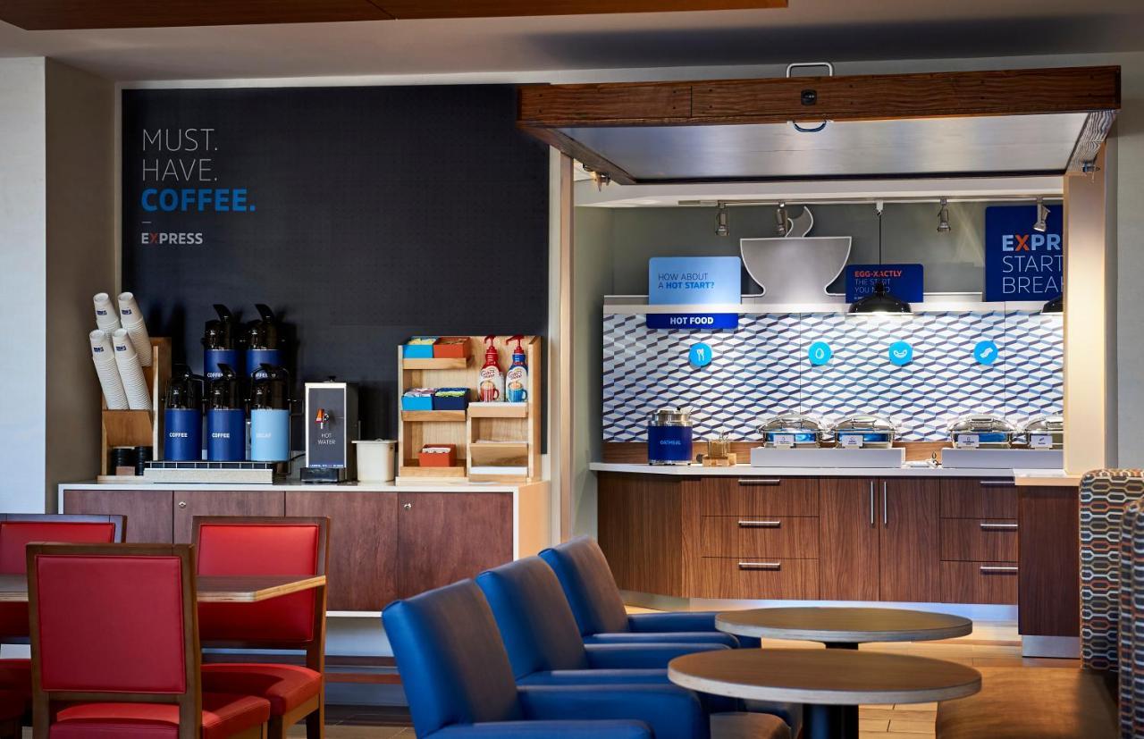 Holiday Inn Express & Suites - Milan - Sandusky Area By Ihg Dış mekan fotoğraf