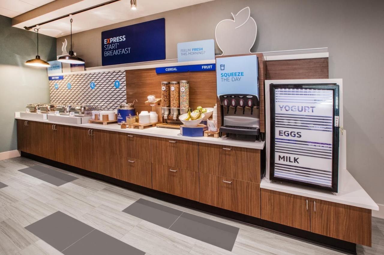 Holiday Inn Express & Suites - Milan - Sandusky Area By Ihg Dış mekan fotoğraf