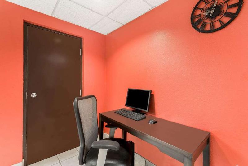 Holiday Inn Express & Suites - Milan - Sandusky Area By Ihg Dış mekan fotoğraf