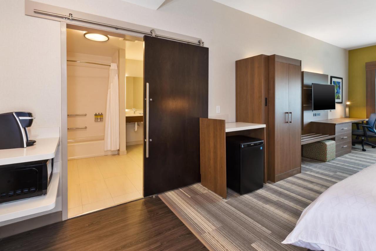 Holiday Inn Express & Suites - Milan - Sandusky Area By Ihg Dış mekan fotoğraf