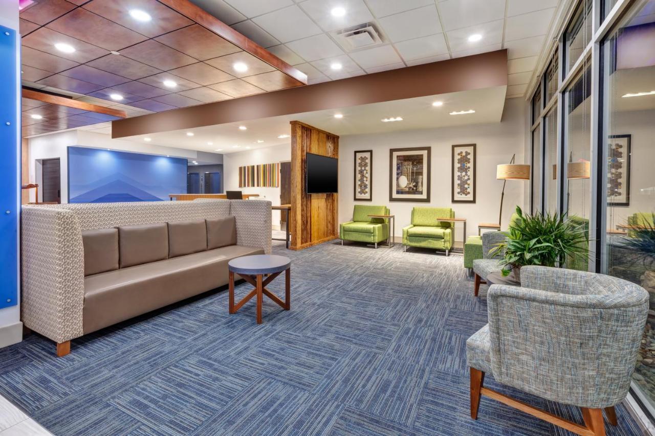 Holiday Inn Express & Suites - Milan - Sandusky Area By Ihg Dış mekan fotoğraf