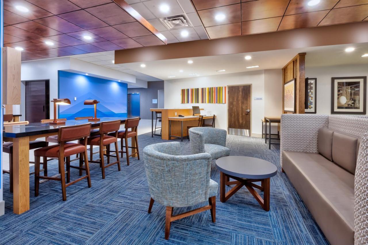 Holiday Inn Express & Suites - Milan - Sandusky Area By Ihg Dış mekan fotoğraf