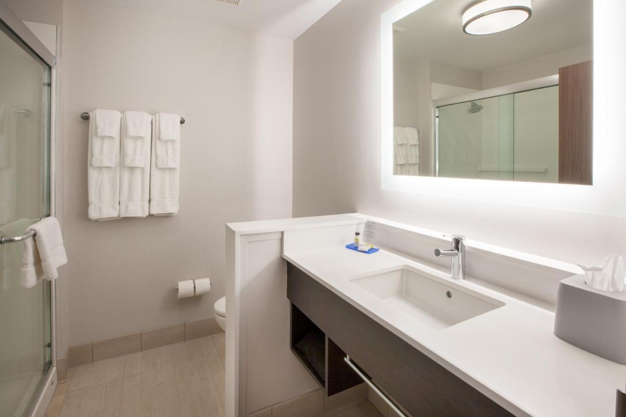 Holiday Inn Express & Suites - Milan - Sandusky Area By Ihg Dış mekan fotoğraf